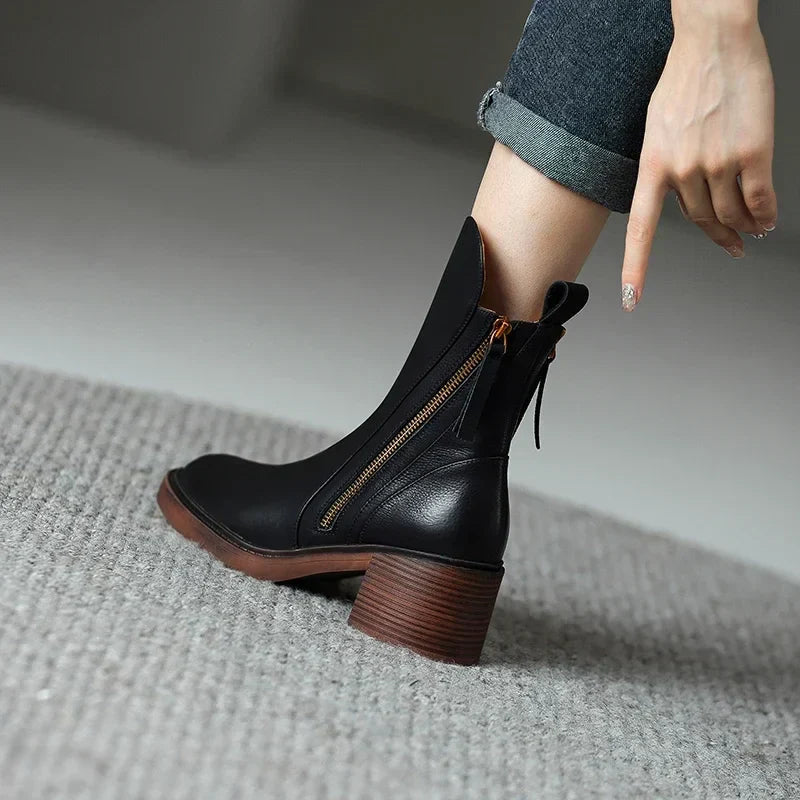 Mila | Orthopedic Boots